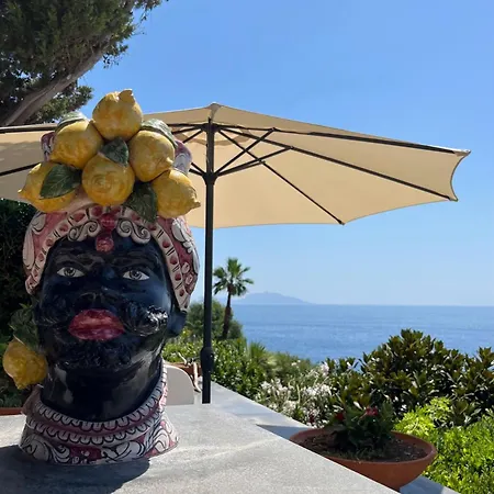 Manni Couette-café 4*