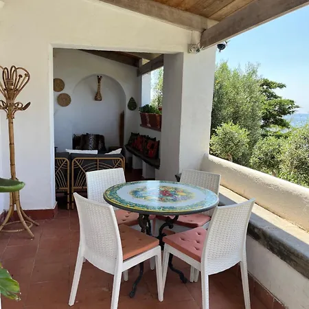 Couette-café Manni 4*