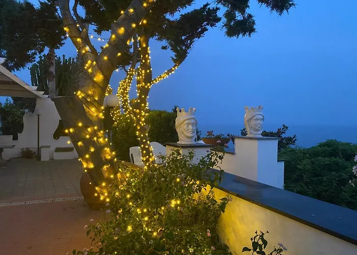 Manni Bed & Breakfast 4*