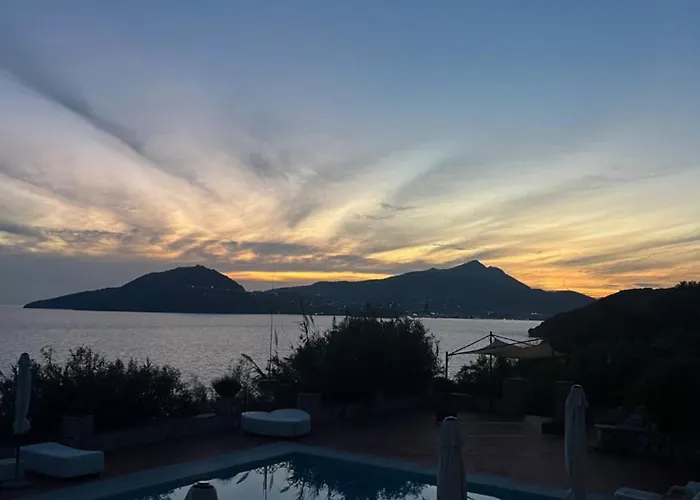 Manni Bed & Breakfast 4*