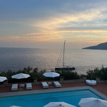 Manni Couette-café Procida