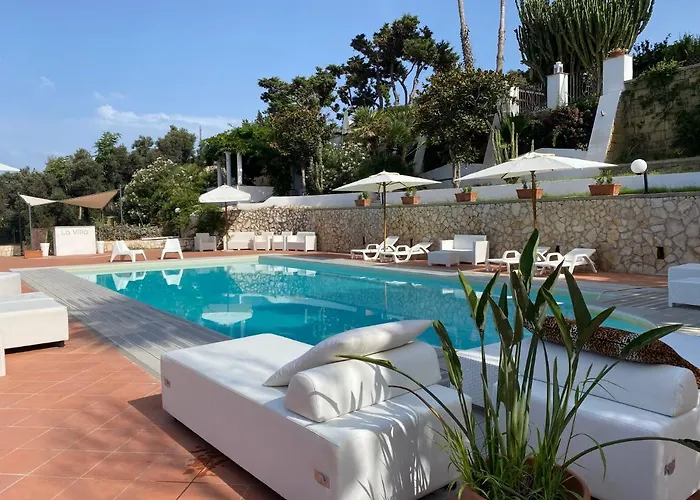 Couette-café Manni 4*